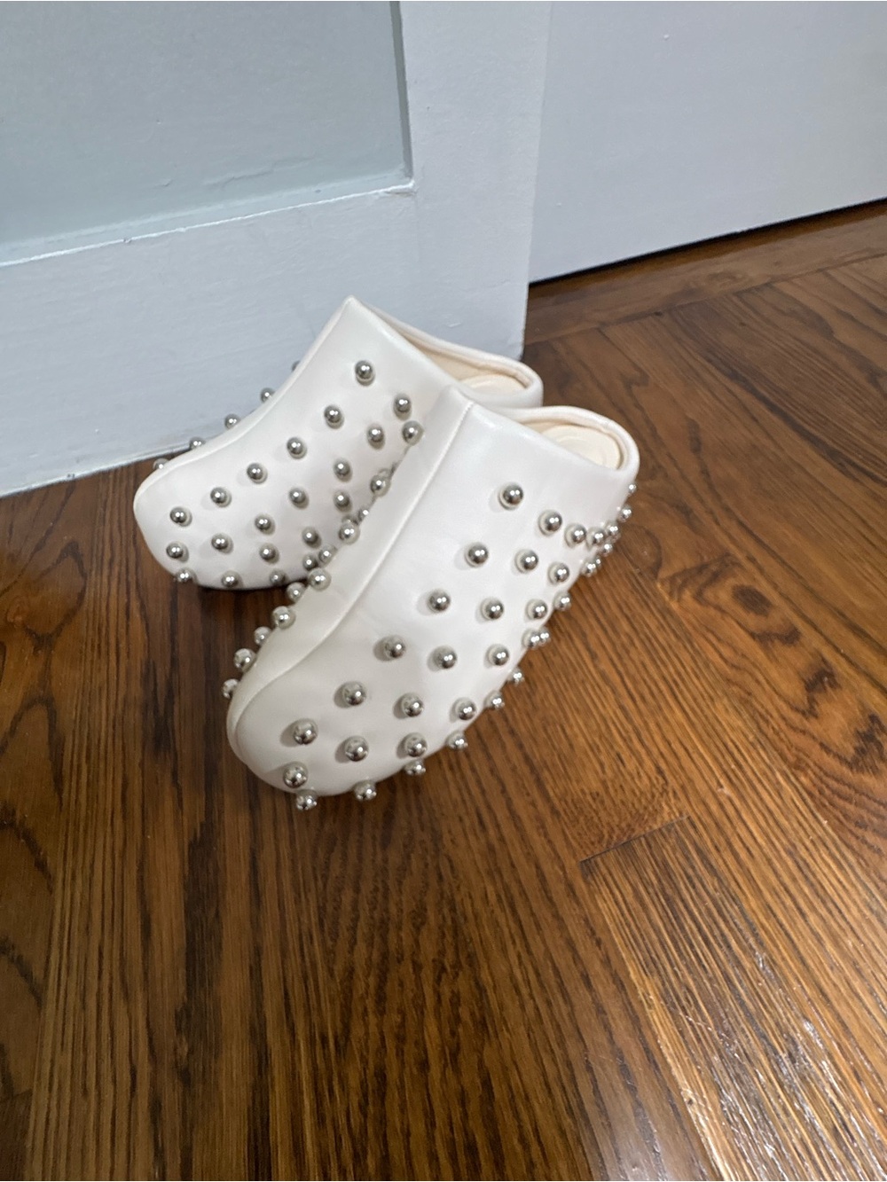 Azalea Wang clogs